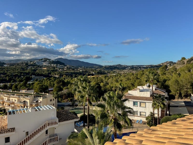 2 bedroom Apartment for sale in Calpe / Calp - € 254,900 (Ref: 9356772)