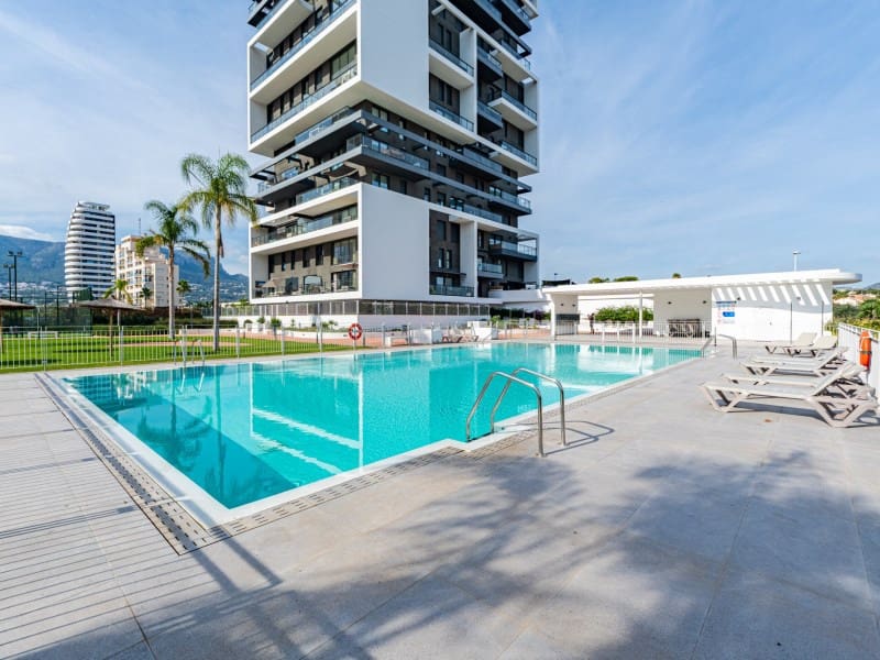 3 bedroom Apartment for sale in Calpe / Calp with garage - € 499,000 (Ref: 9359775)