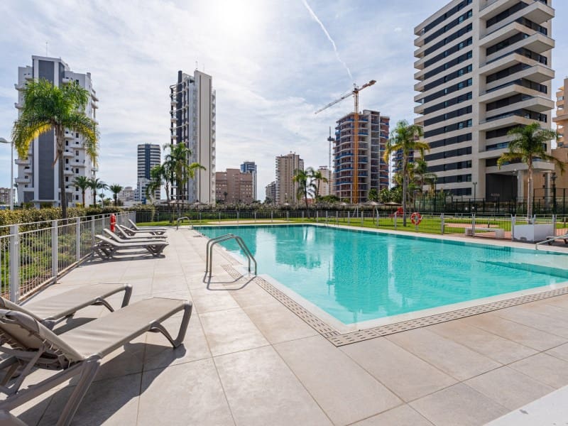 3 bedroom Apartment for sale in Calpe / Calp with garage - € 499,000 (Ref: 9359775)