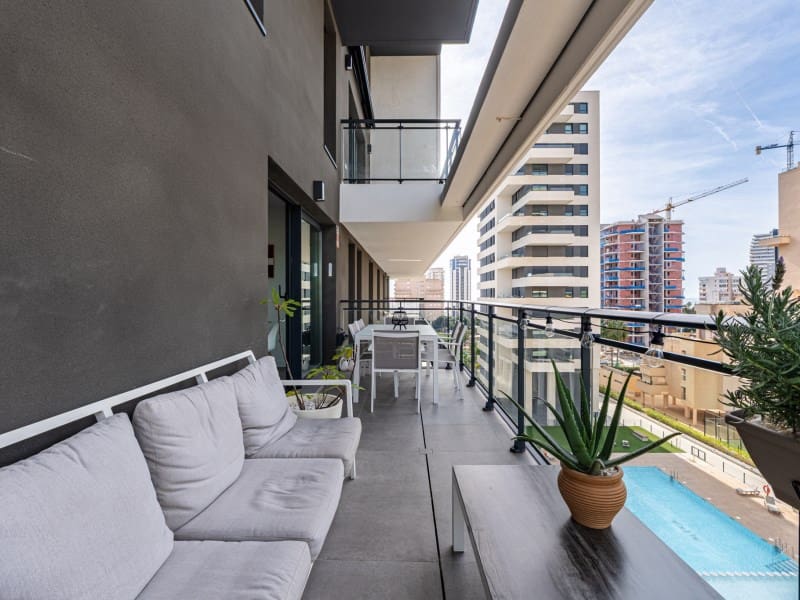 3 bedroom Apartment for sale in Calpe / Calp with garage - € 499,000 (Ref: 9359775)