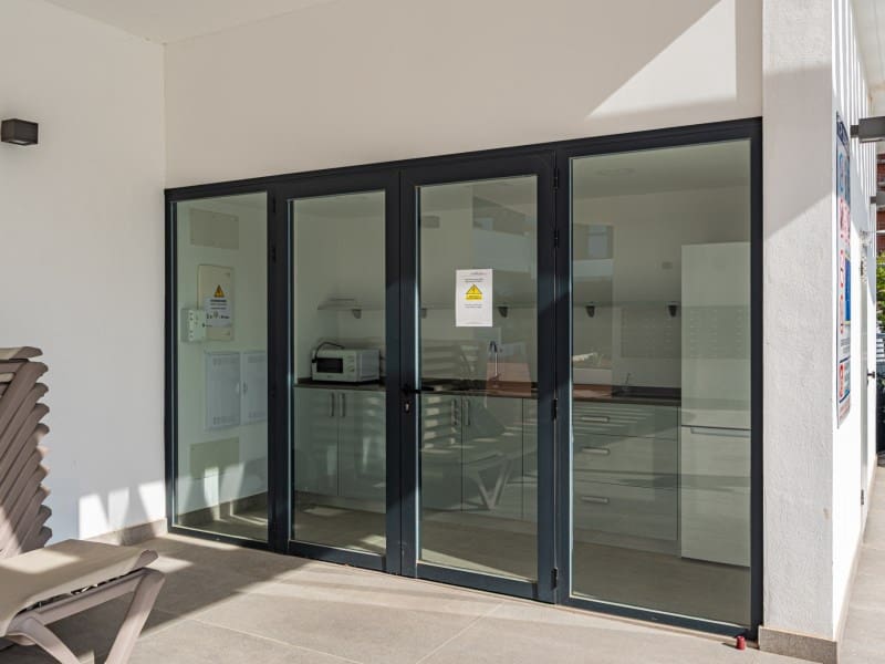 3 bedroom Apartment for sale in Calpe / Calp with garage - € 499,000 (Ref: 9359775)