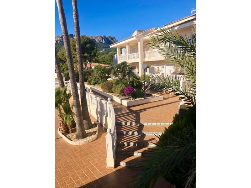 2 bedroom Apartment for sale in Calpe / Calp - € 240,000 (Ref: 9362831)