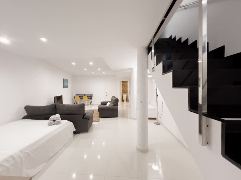 4 bedroom Villa for sale in Calpe / Calp - € 1,899,000 (Ref: 9362832)