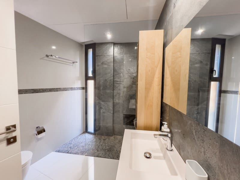 4 bedroom Villa for sale in Calpe / Calp - € 1,899,000 (Ref: 9362832)