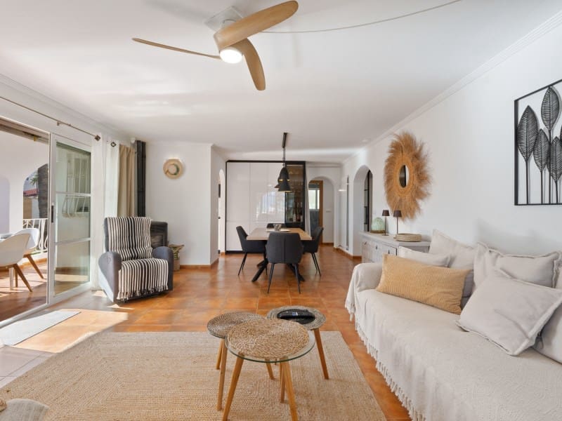 5 chambre Villa/Maison à vendre à La Nucia avec piscine - 730 000 € (Ref: 9394038)