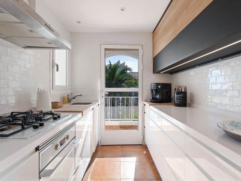 5 chambre Villa/Maison à vendre à La Nucia avec piscine - 730 000 € (Ref: 9394038)