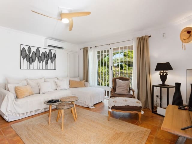 5 chambre Villa/Maison à vendre à La Nucia Pueblo  , La Nucia avec piscine - 730 000 € (Ref: 9394038)