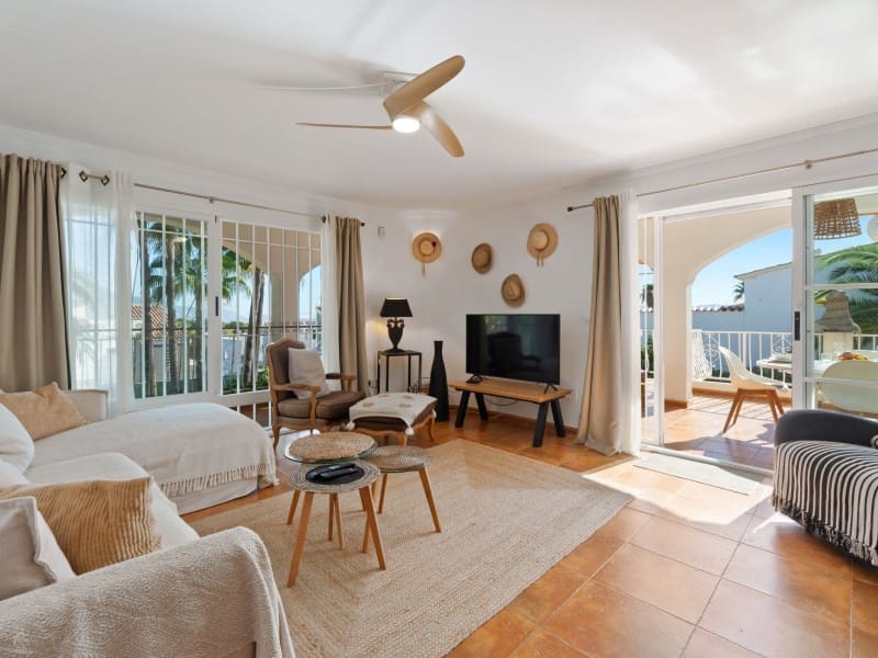 5 chambre Villa/Maison à vendre à La Nucia avec piscine - 730 000 € (Ref: 9394038)