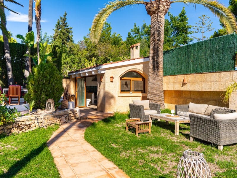 5 chambre Villa/Maison à vendre à La Nucia avec piscine - 730 000 € (Ref: 9394038)