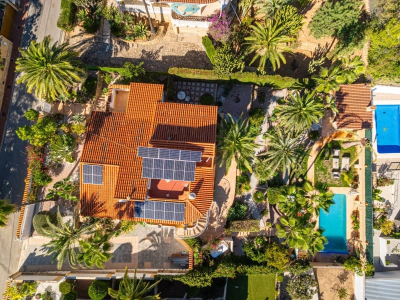 5 chambre Villa/Maison à vendre à La Nucia avec piscine - 730 000 € (Ref: 9394038)