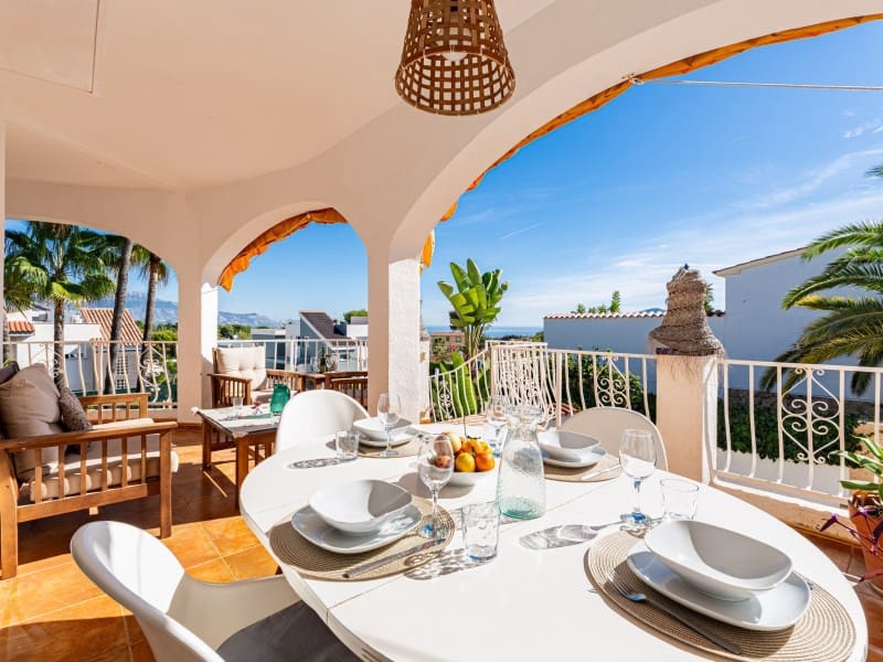 5 chambre Villa/Maison à vendre à La Nucia avec piscine - 730 000 € (Ref: 9394038)