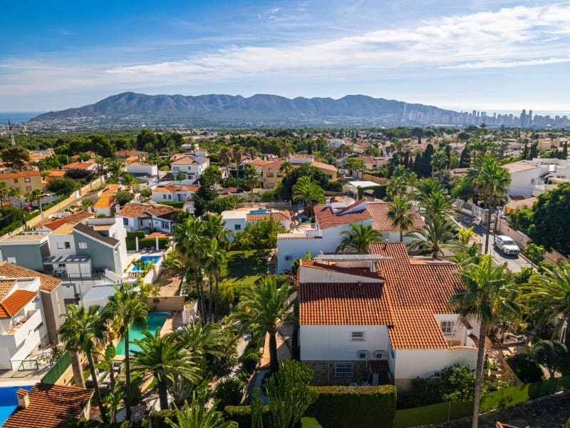 5 chambre Villa/Maison à vendre à La Nucia avec piscine - 730 000 € (Ref: 9394038)