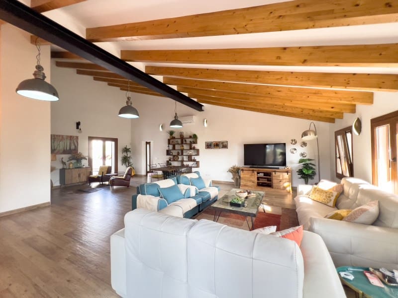 6 bedroom Villa for sale in Albir - € 1,495,000 (Ref: 9394041)