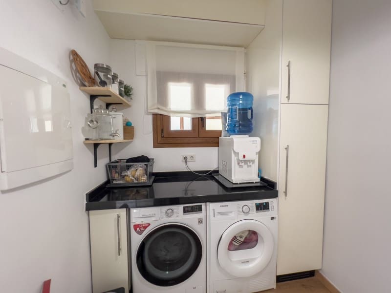 6 bedroom Villa for sale in Albir - € 1,495,000 (Ref: 9394041)