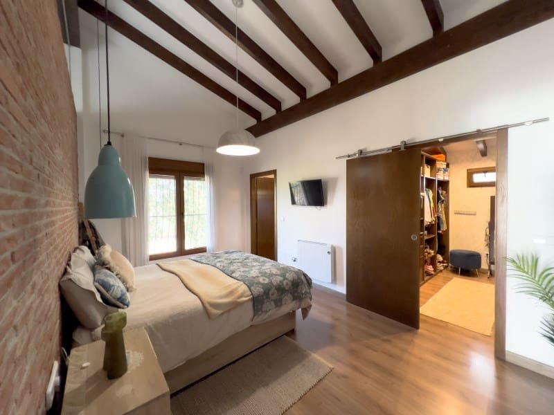 6 bedroom Villa for sale in Albir - € 1,495,000 (Ref: 9394041)