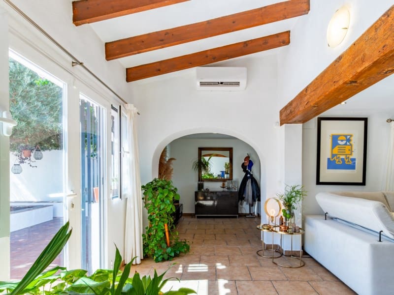 3 makuuhuone Huvila myytävänä paikassa Benissa mukana uima-altaan - 796 000 € (Ref: 9406448)