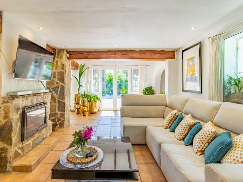 3 makuuhuone Huvila myytävänä paikassa Benissa mukana uima-altaan - 796 000 € (Ref: 9406448)