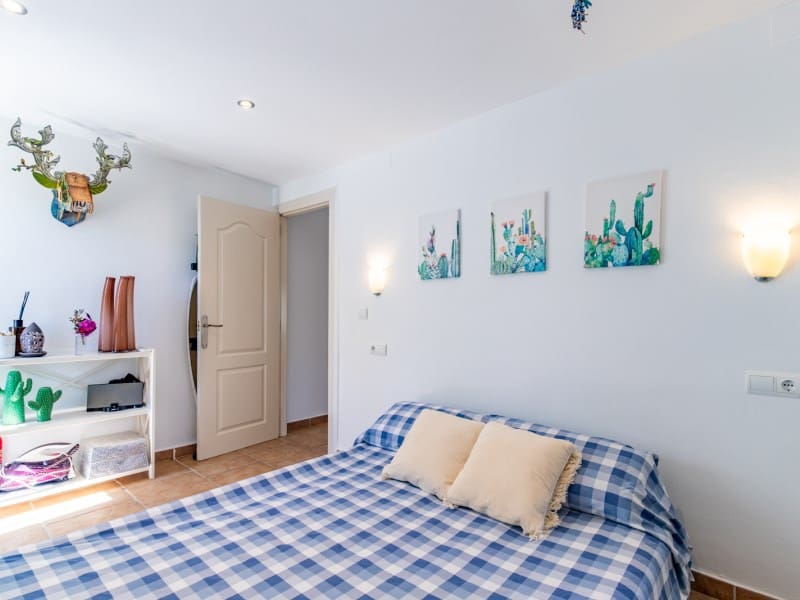 3 makuuhuone Huvila myytävänä paikassa Benissa mukana uima-altaan - 796 000 € (Ref: 9406448)