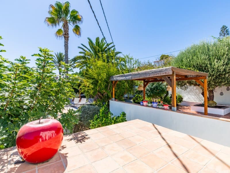 3 makuuhuone Huvila myytävänä paikassa Benissa mukana uima-altaan - 796 000 € (Ref: 9406448)