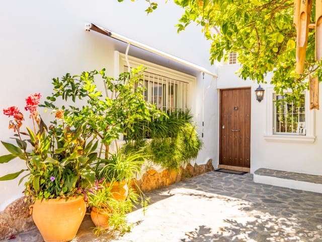 3 makuuhuone Huvila myytävänä paikassa Benissa mukana uima-altaan - 796 000 € (Ref: 9406448)