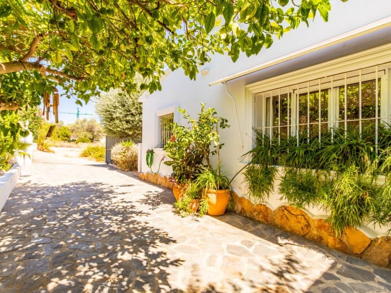 3 makuuhuone Huvila myytävänä paikassa Benissa mukana uima-altaan - 796 000 € (Ref: 9406448)