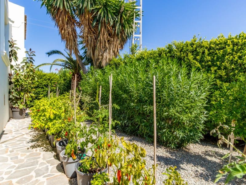 3 makuuhuone Huvila myytävänä paikassa Benissa mukana uima-altaan - 796 000 € (Ref: 9406448)