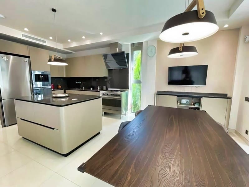 5 soveværelse Villa til salg i Calpe / Calp med swimmingpool - € 1.980.000 (Ref: 9450655)