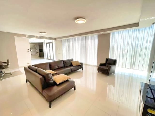 5 soveværelse Villa til salg i Calpe / Calp med swimmingpool - € 1.980.000 (Ref: 9450655)