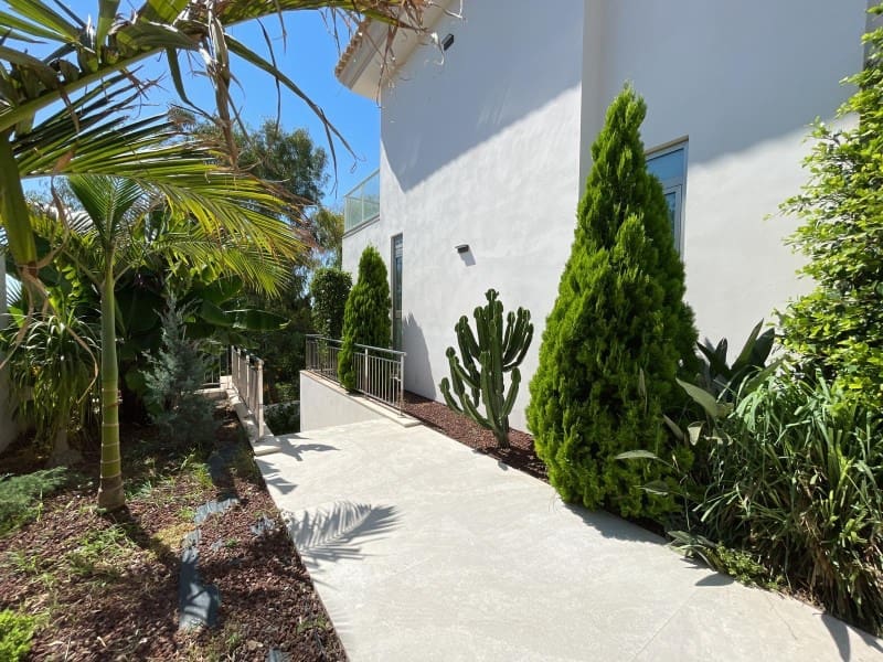 5 soveværelse Villa til salg i Calpe / Calp med swimmingpool - € 1.980.000 (Ref: 9450655)