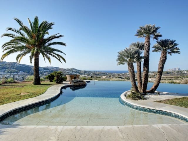 4 slaapkamer Finca/Landhuis te koop in Teulada Pueblo, Teulada-Moraira met zwembad - € 4.200.000 (Ref: 9450656)