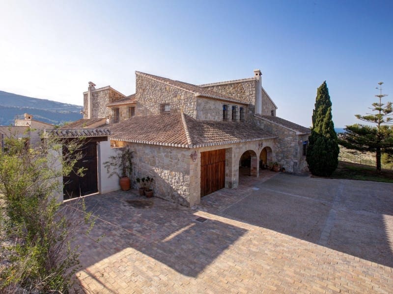 4 slaapkamer Finca/Landhuis te koop in Teulada met zwembad - € 4.200.000 (Ref: 9450656)