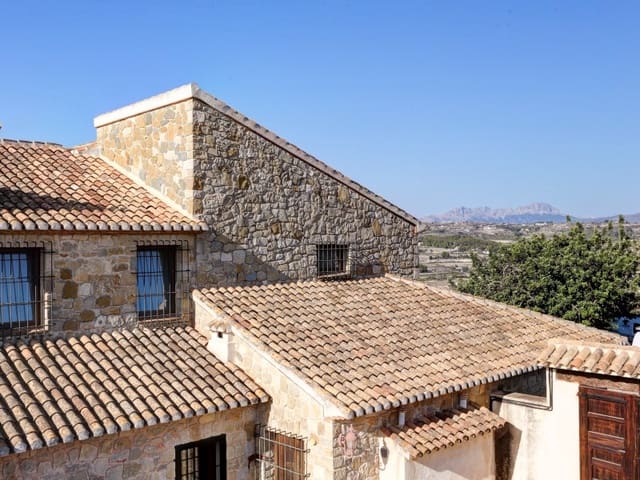 4 slaapkamer Finca/Landhuis te koop in Teulada Pueblo, Teulada-Moraira met zwembad - € 4.200.000 (Ref: 9450656)