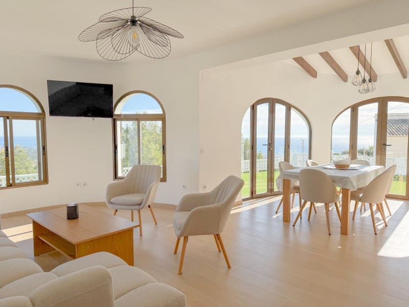Chalet de 3 habitaciones en Calpe / Calp en venta con piscina garaje - 950.000 € (Ref: 9516147)