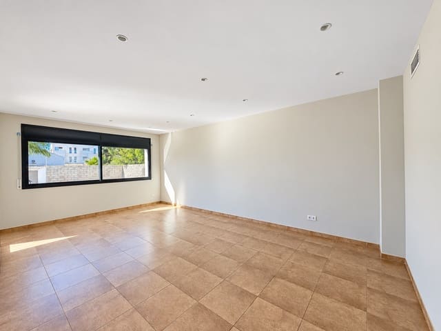 5 slaapkamer Huis te koop in Deltebre met zwembad garage - € 430.000 (Ref: 10172808)