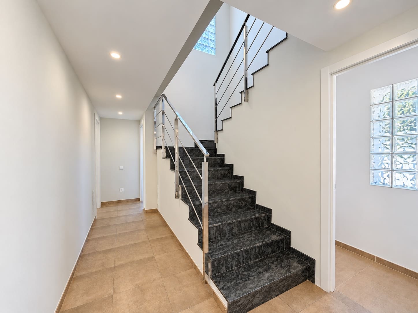 5 slaapkamer Huis te koop in Deltebre met zwembad garage - € 430.000 (Ref: 10172808)
