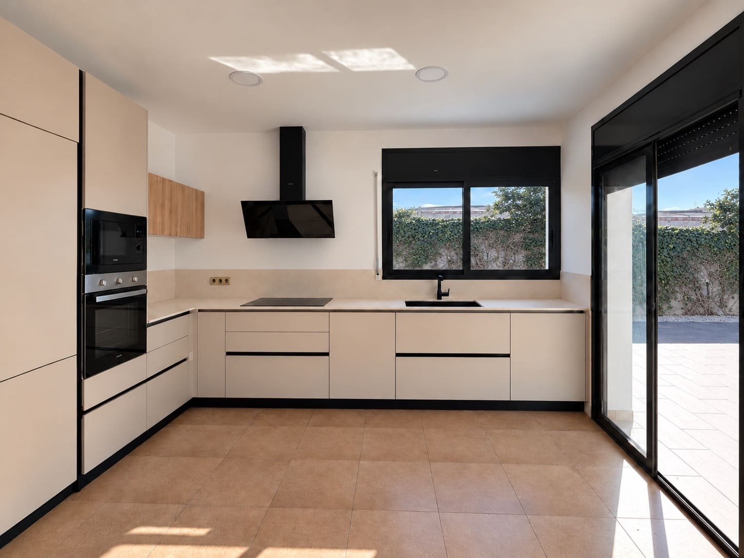 5 slaapkamer Huis te koop in Deltebre met zwembad garage - € 430.000 (Ref: 10172808)