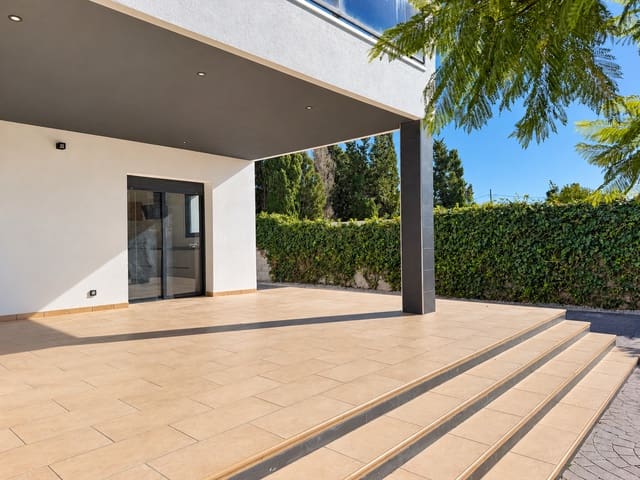 5 slaapkamer Huis te koop in Deltebre met zwembad garage - € 430.000 (Ref: 10172808)