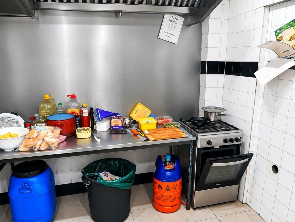 Restaurant/Bar for sale in Benalmadena - € 84,950 (Ref: 10004448)