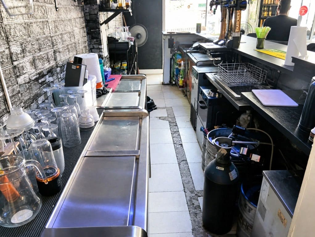 Restaurant/Bar for sale in Benalmadena - € 84,950 (Ref: 10004448)