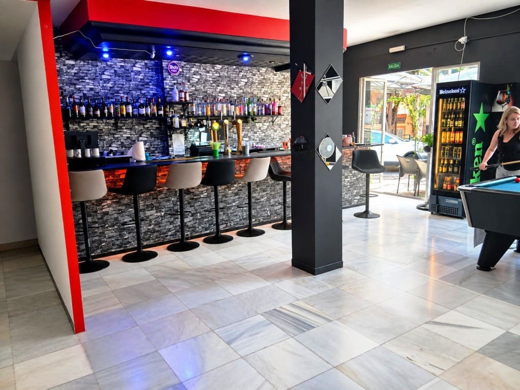 Restaurant/Bar for sale in Benalmadena - € 84,950 (Ref: 10004448)