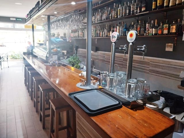 Ravintola/baari myytävänä paikassa Benalmádena - 44 950 € (Ref: 10039225)