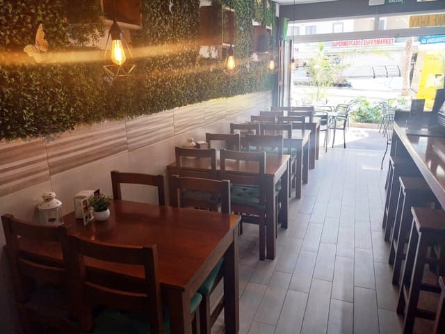 Ravintola/baari myytävänä paikassa Benalmádena - 44 950 € (Ref: 10039225)