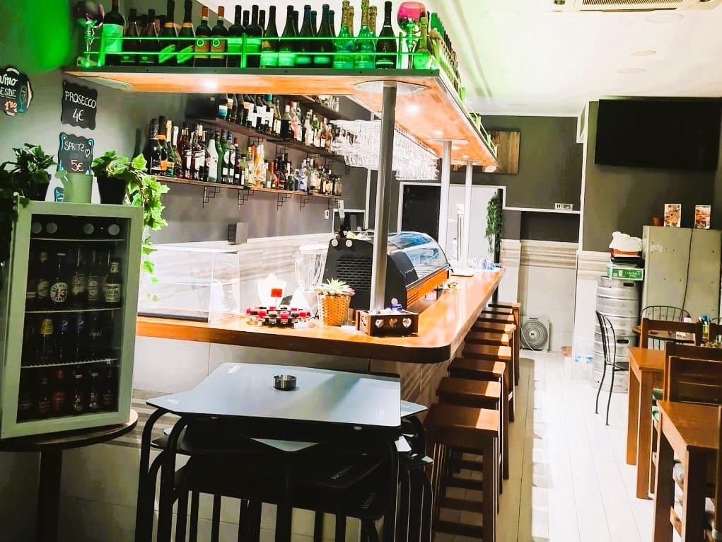 Ravintola/baari myytävänä paikassa Benalmadena - 44 950 € (Ref: 10039225)