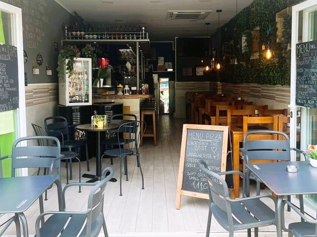 Ravintola/baari myytävänä paikassa Benalmádena - 44 950 € (Ref: 10039225)