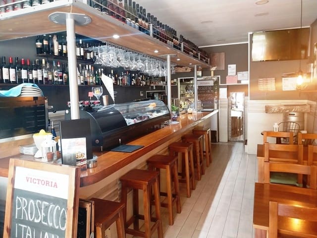 Ravintola/baari myytävänä paikassa Benalmádena - 44 950 € (Ref: 10039225)