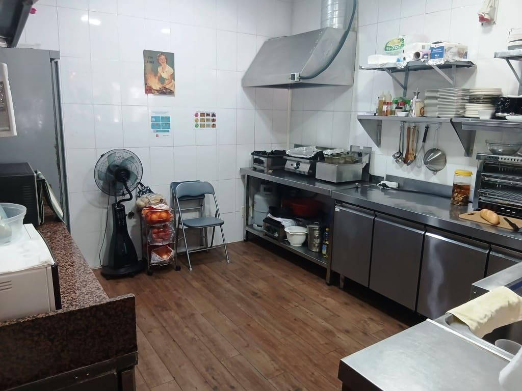 Restaurant/Bar à vendre à Fuengirola - 39 950 € (Ref: 10117146)