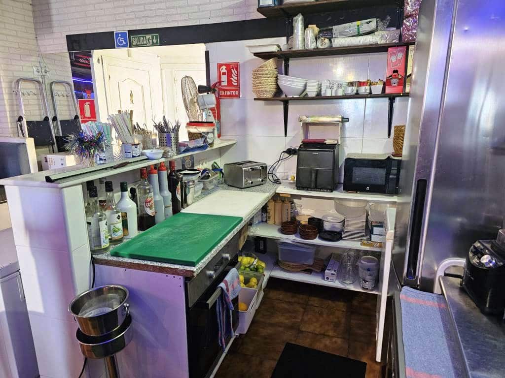Restaurant/Bar til salg i Fuengirola - € 59.950 (Ref: 10144994)