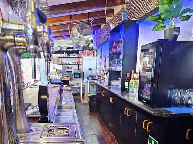 Restaurant/Bar til salg i Fuengirola - € 59.950 (Ref: 10144994)