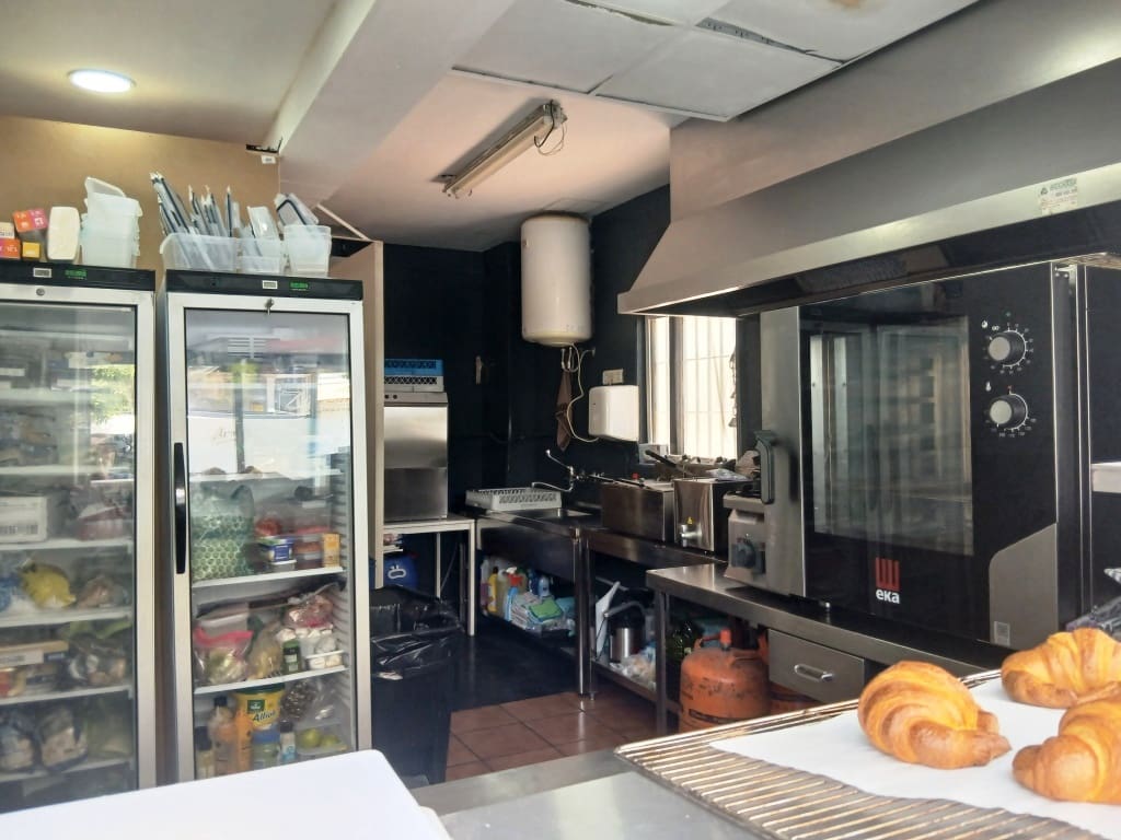 Restaurant/Bar til salg i Torremolinos - € 59.950 (Ref: 10158301)