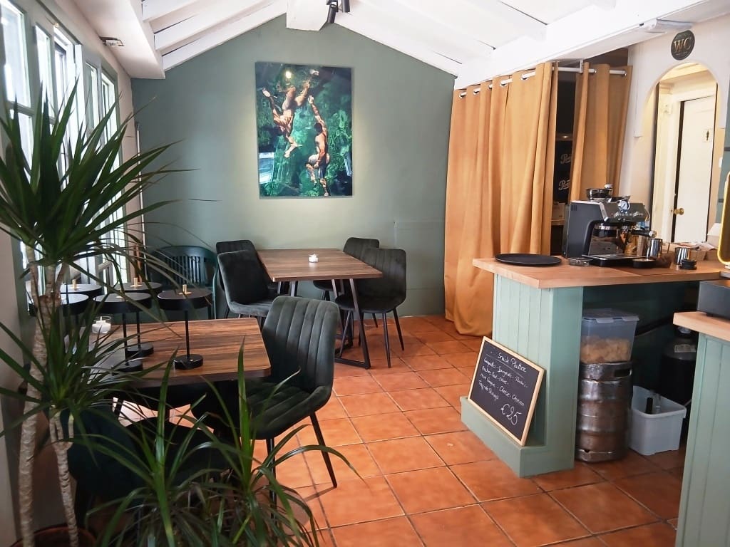Restaurant/Bar til salg i Torremolinos - € 59.950 (Ref: 10158301)
